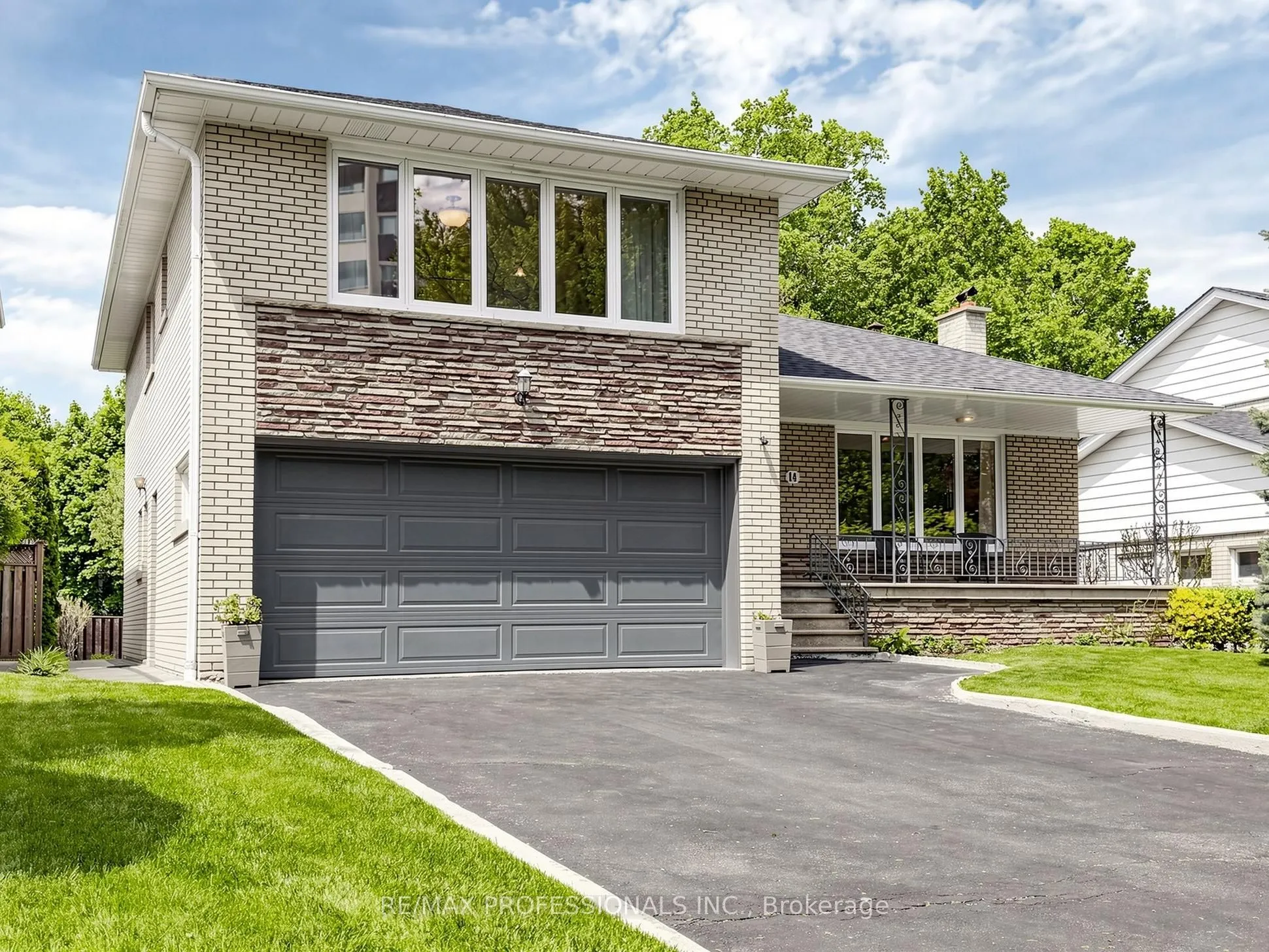 Detached Home For Sale | W13173108