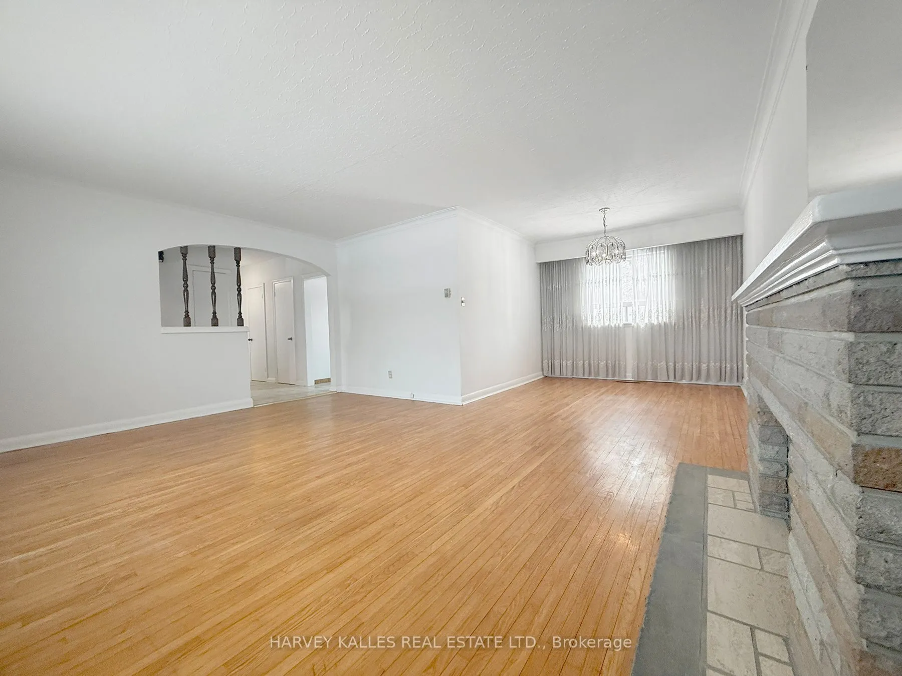 Detached Home For Lease | W13173808