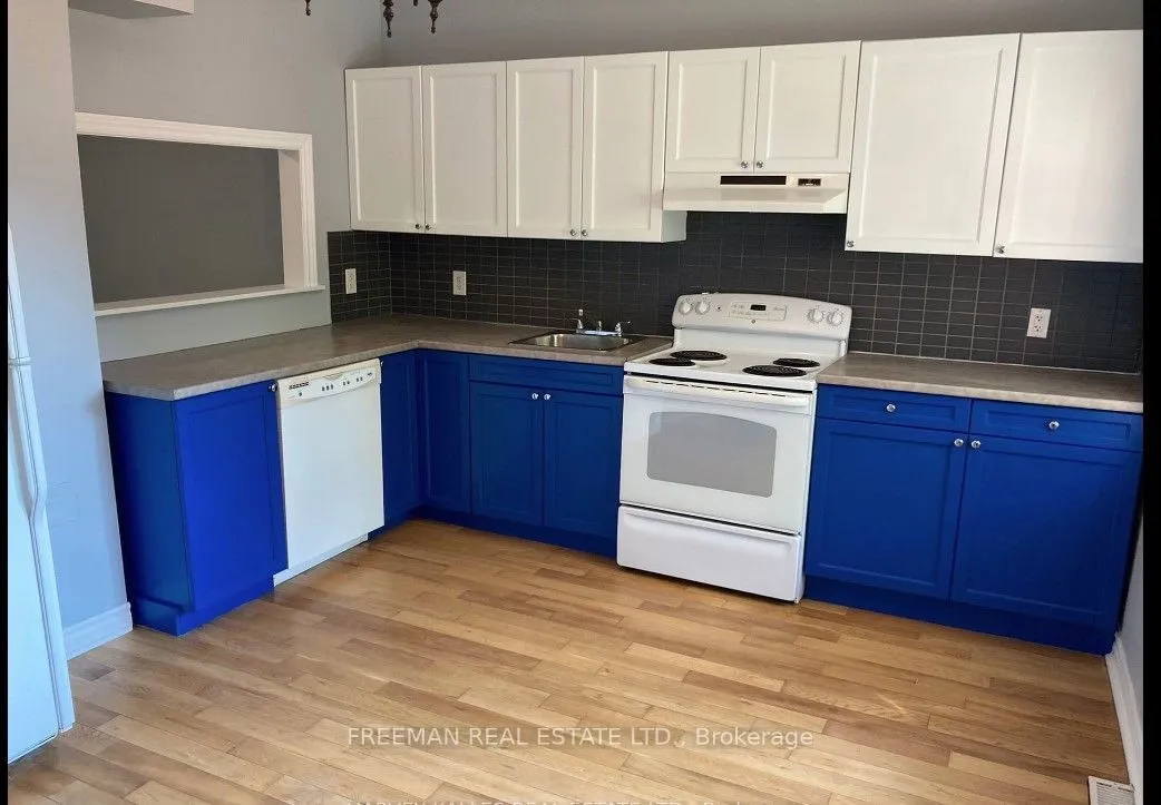 Detached Home For Lease | W13174414