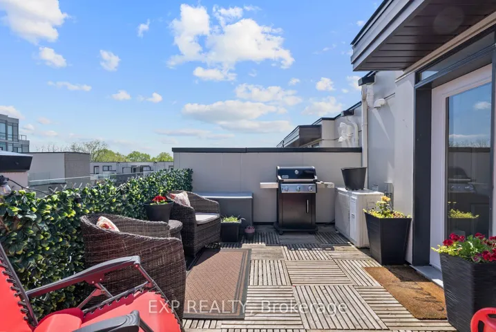 Large Roof Terrace!