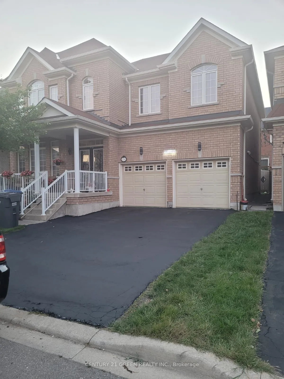 Detached Home For Lease | W13176868