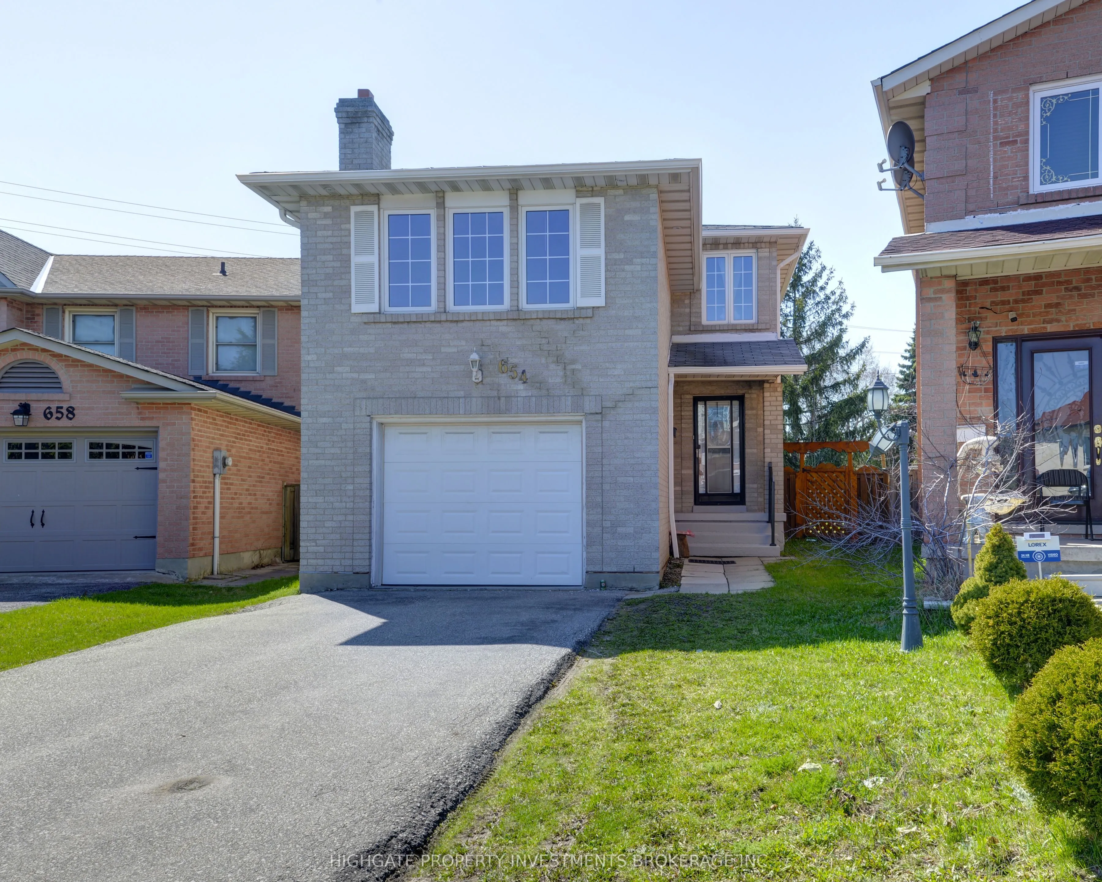 Detached Home For Lease | W13177056