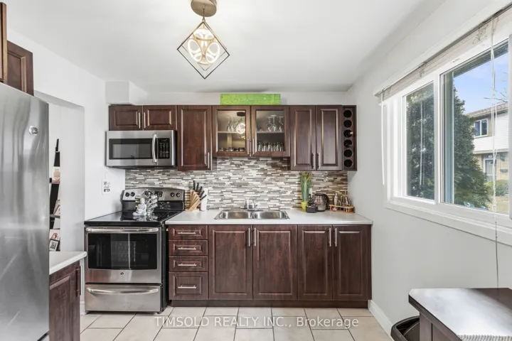 57 Hansen Road N 29, Brampton, ON L6V 3C6