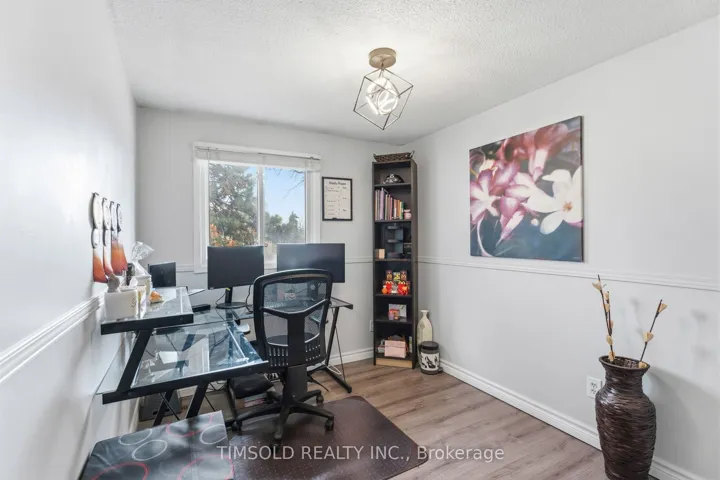 57 Hansen Road N 29, Brampton, ON L6V 3C6