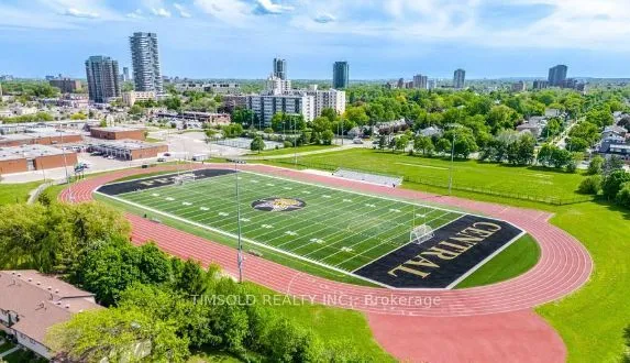 57 Hansen Road N 29, Brampton, ON L6V 3C6