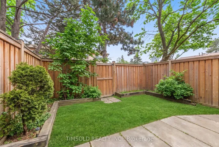 57 Hansen Road N 29, Brampton, ON L6V 3C6