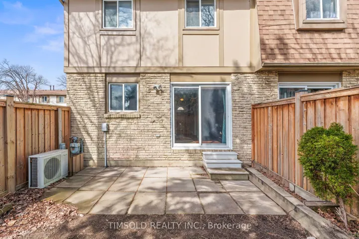 57 Hansen Road N 29, Brampton, ON L6V 3C6
