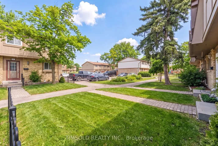57 Hansen Road N 29, Brampton, ON L6V 3C6