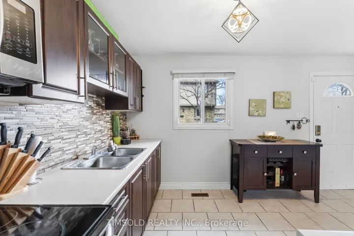 57 Hansen Road N 29, Brampton, ON L6V 3C6