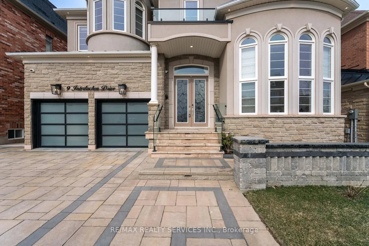 Detached Home For Lease | W13182546