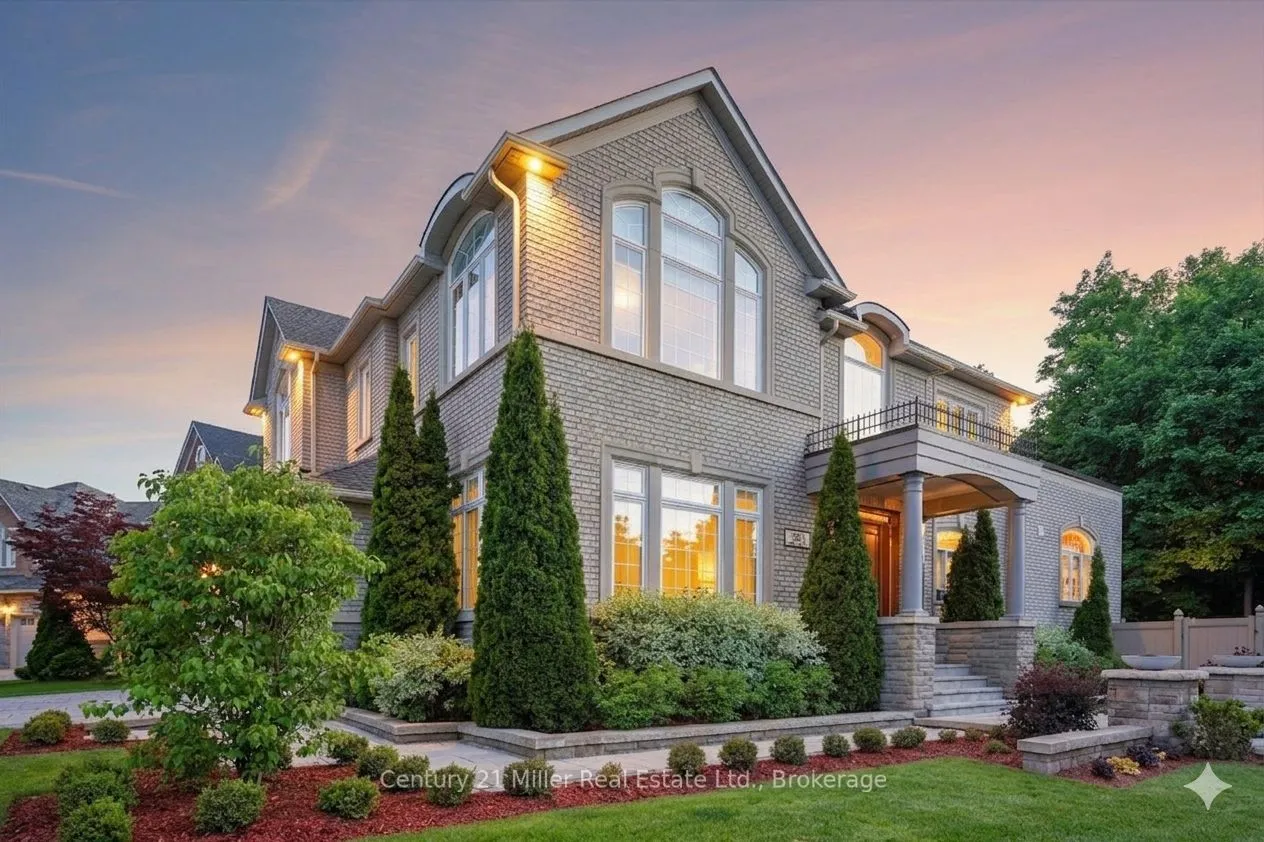 Detached Home For Lease | W13183362