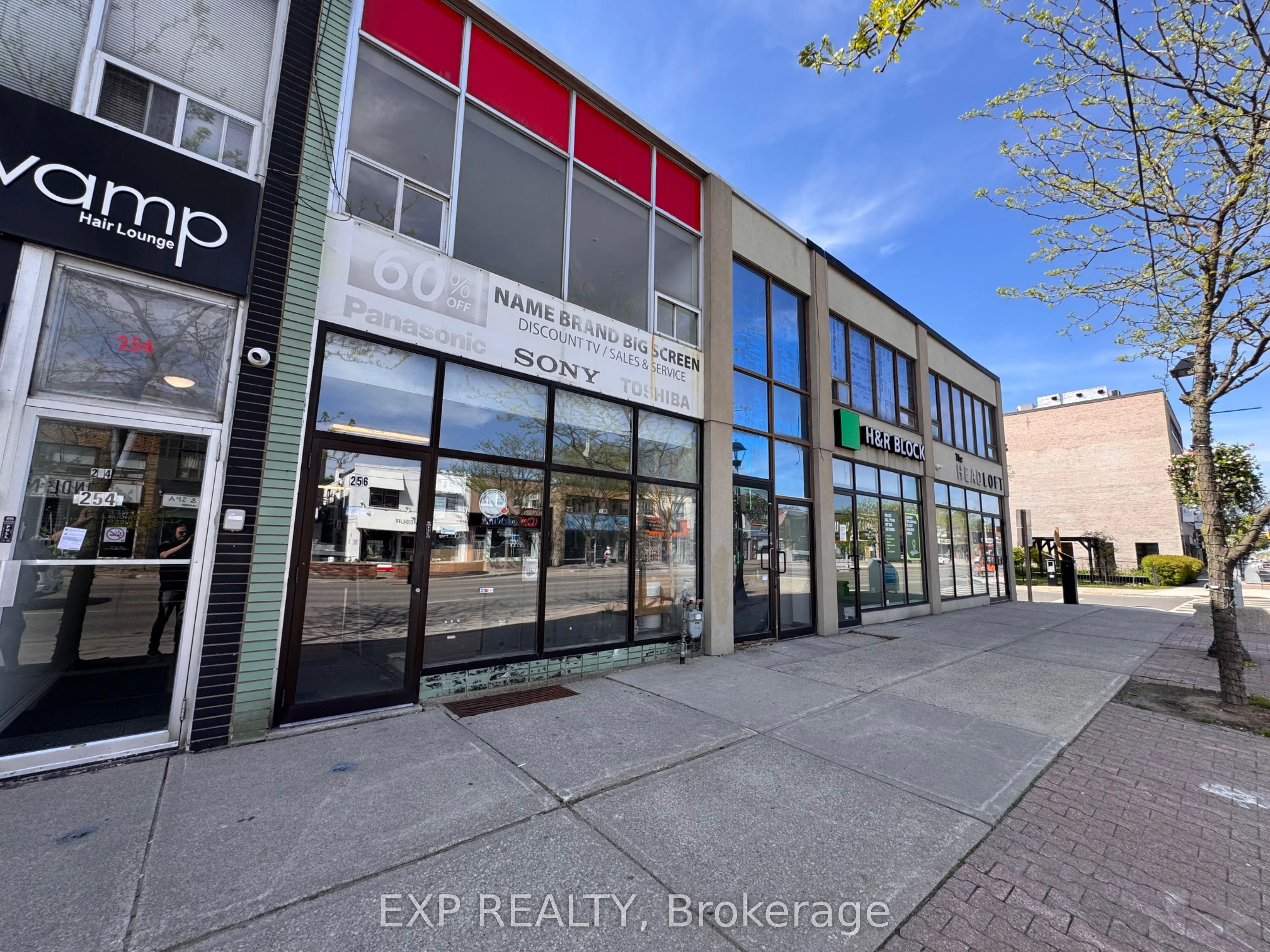 Multiplex For Lease | W13188428