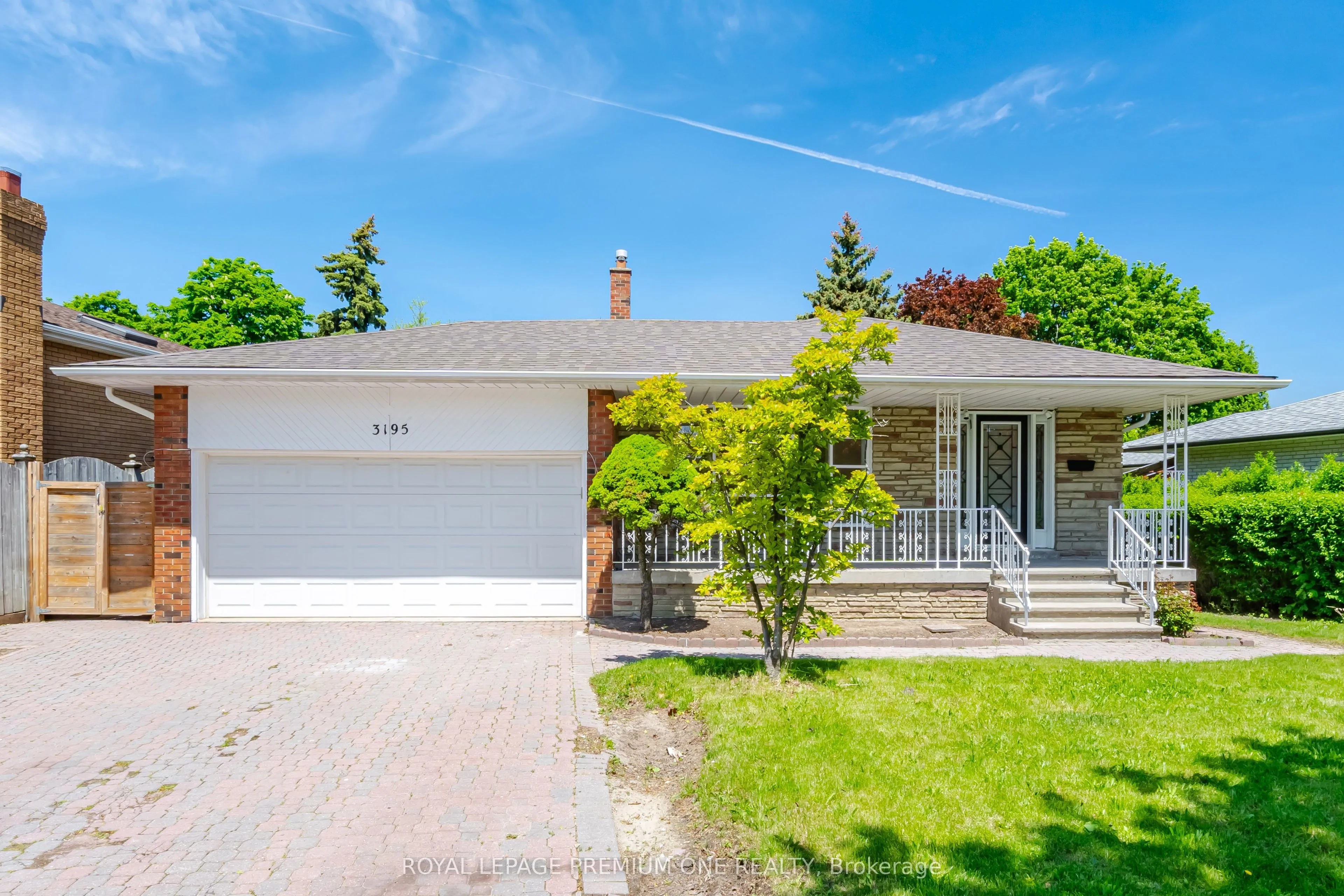 Detached Home For Sale | W13192042