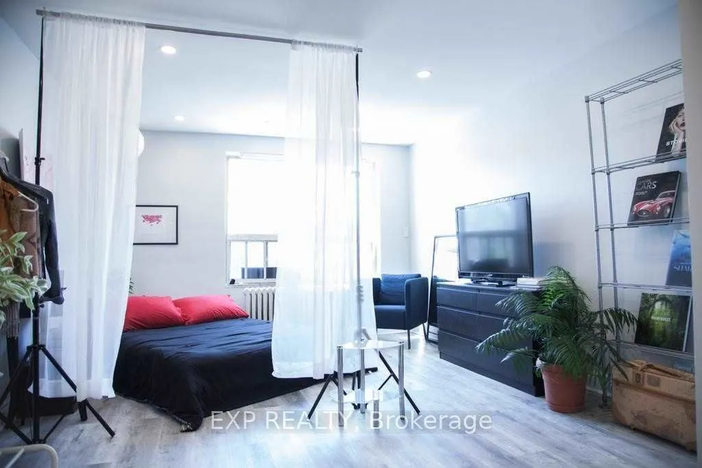 Property For Lease | W13192354