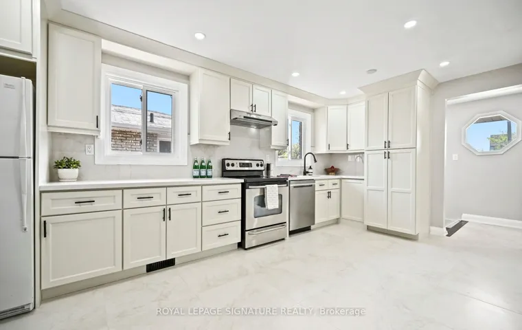 2 Kitchens, 2 Laundry, Legal Income