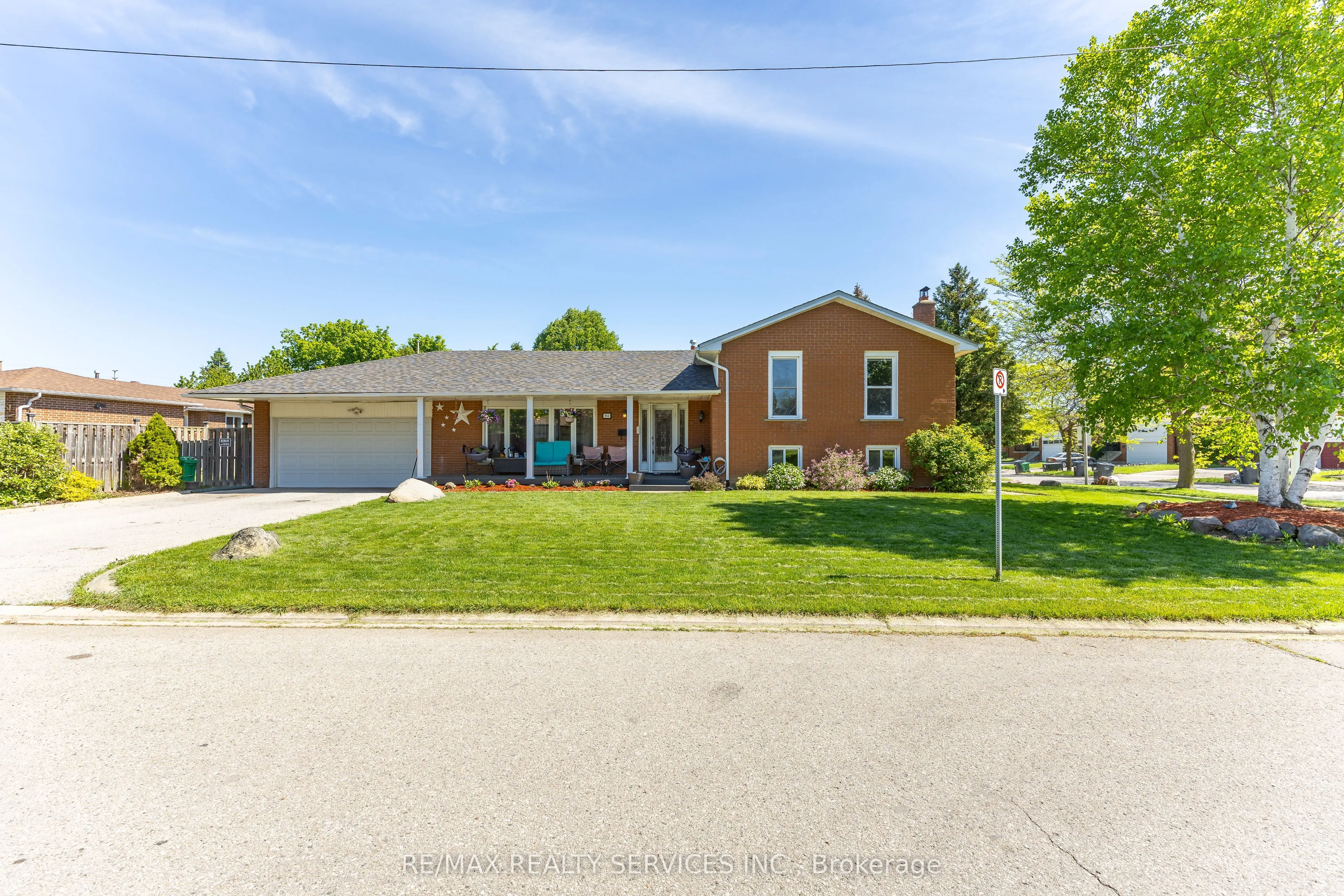 Detached Home For Sale | W13195298