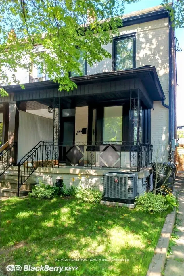 Semi-Detached Home For Lease | W13201234