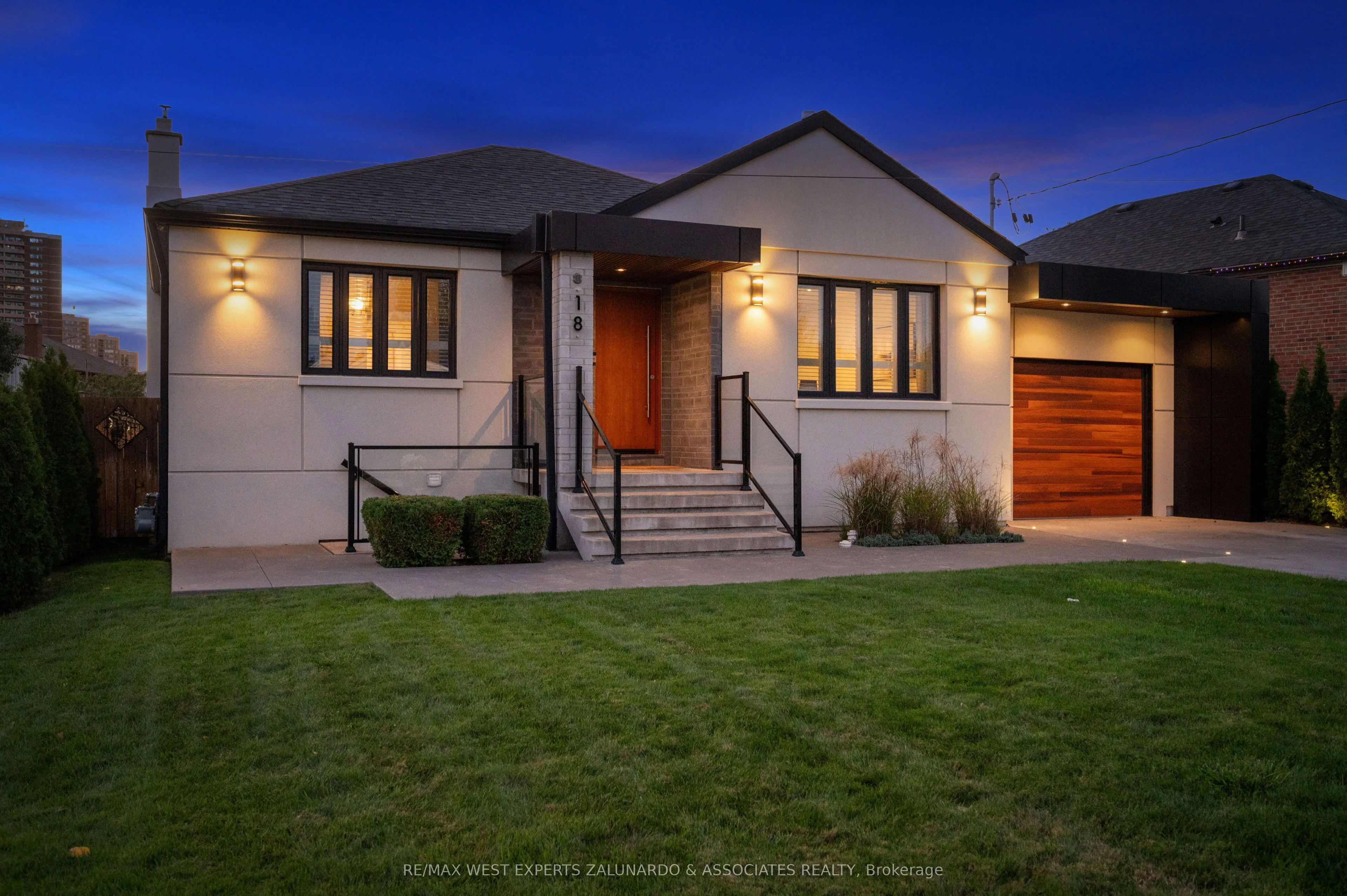 Detached Home For Sale | W13202032