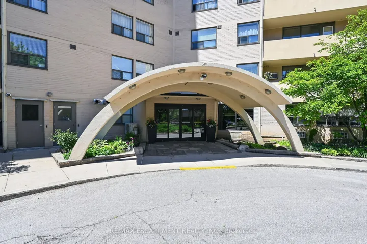 700 Dynes Road, Burlington, ON L7N 3M2