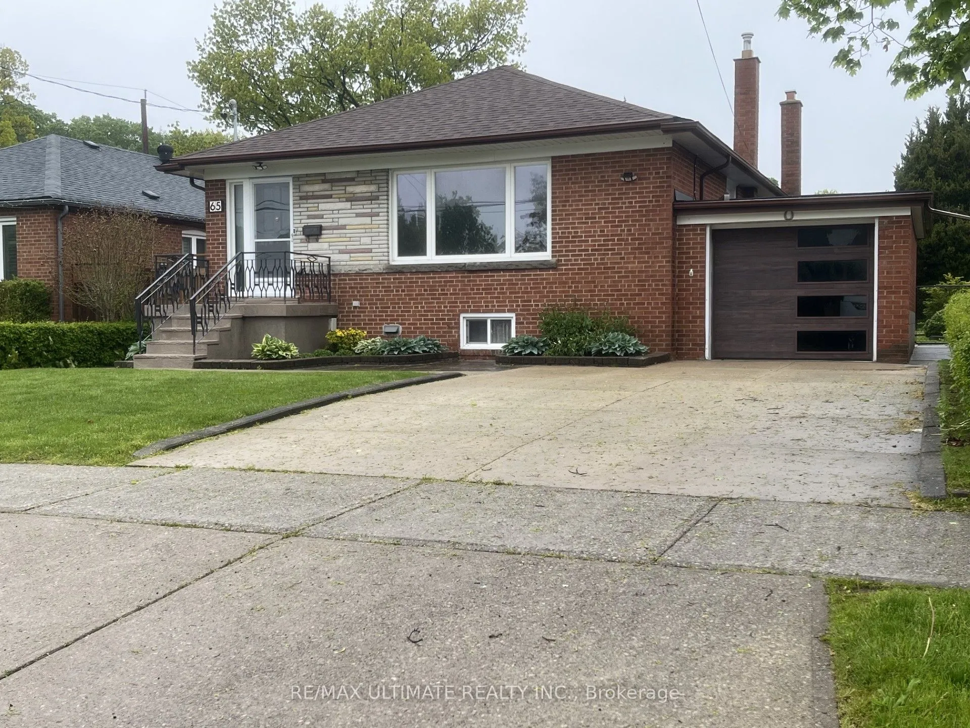 Detached Home For Lease | W13205826