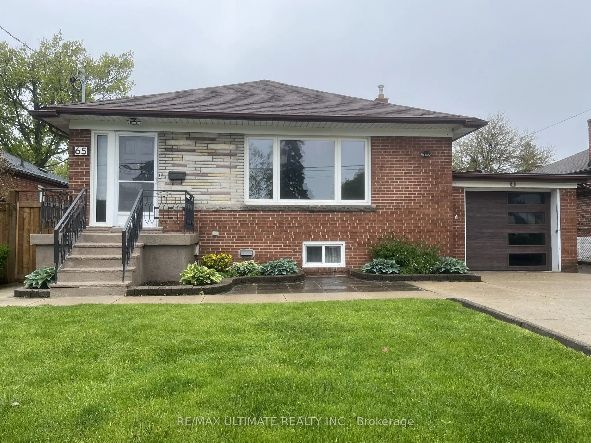 Detached Home For Lease | W13205872