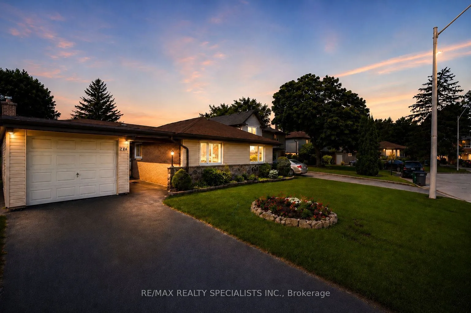Detached Home For Sale | W13205884