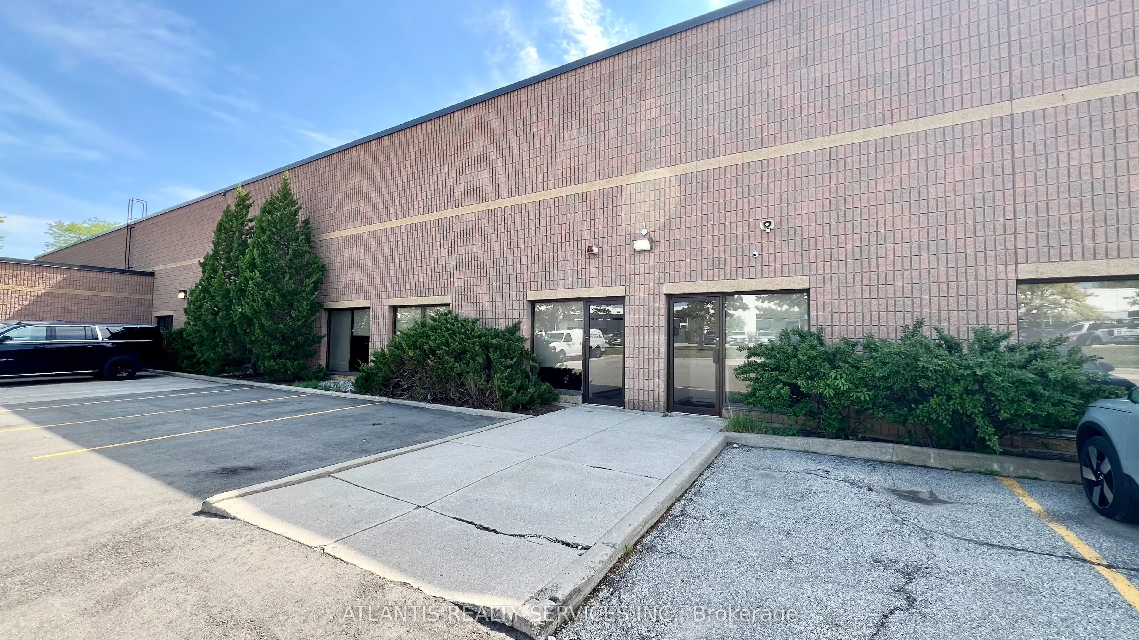 Industrial Property For Lease | W13205952