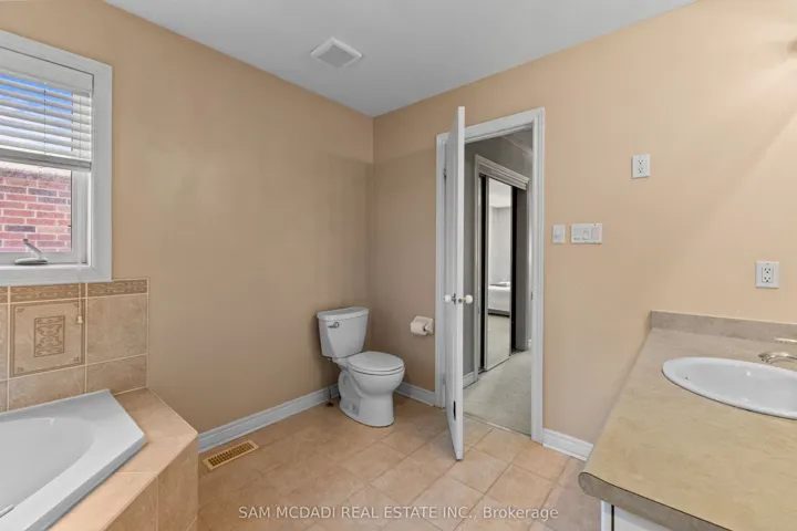 2476 Palmerston Road, Oakville, ON L6H 7L6