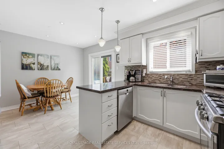 1118 Glen Valley Road, Oakville, ON L6M 3K8