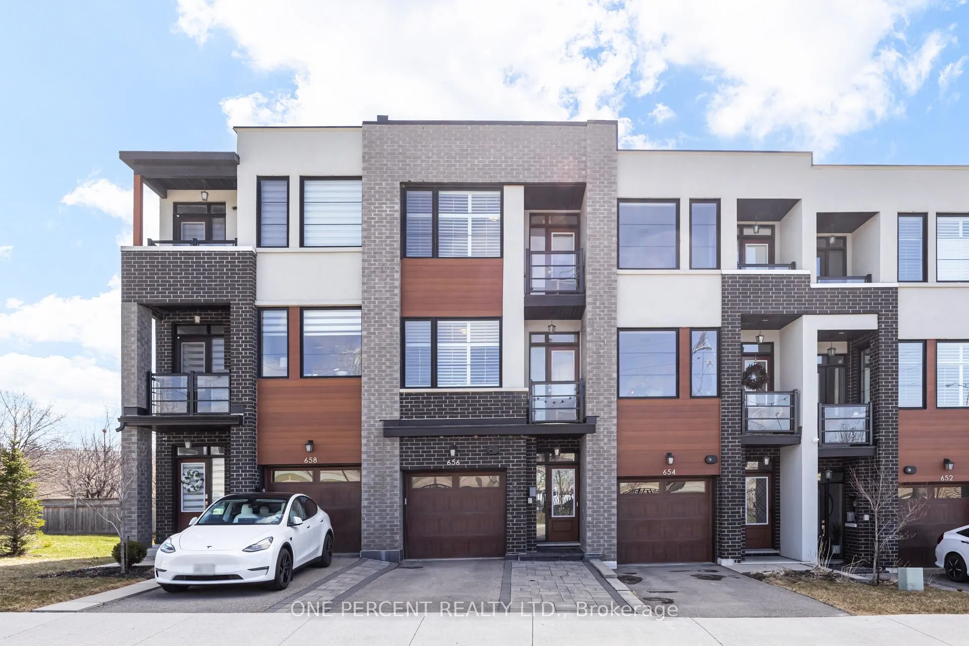Property For Sale | W13208552