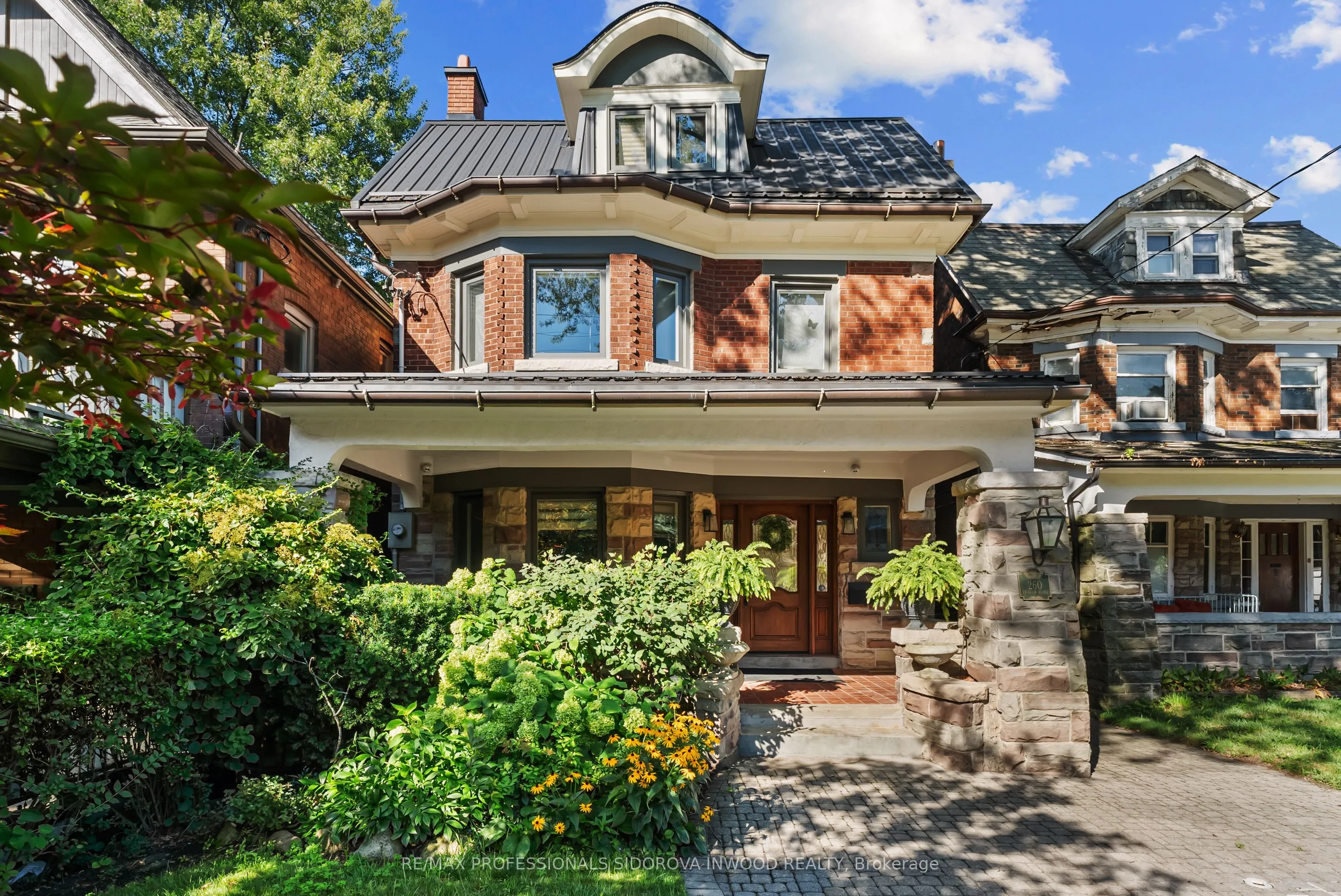 Detached Home For Sale | W13208608