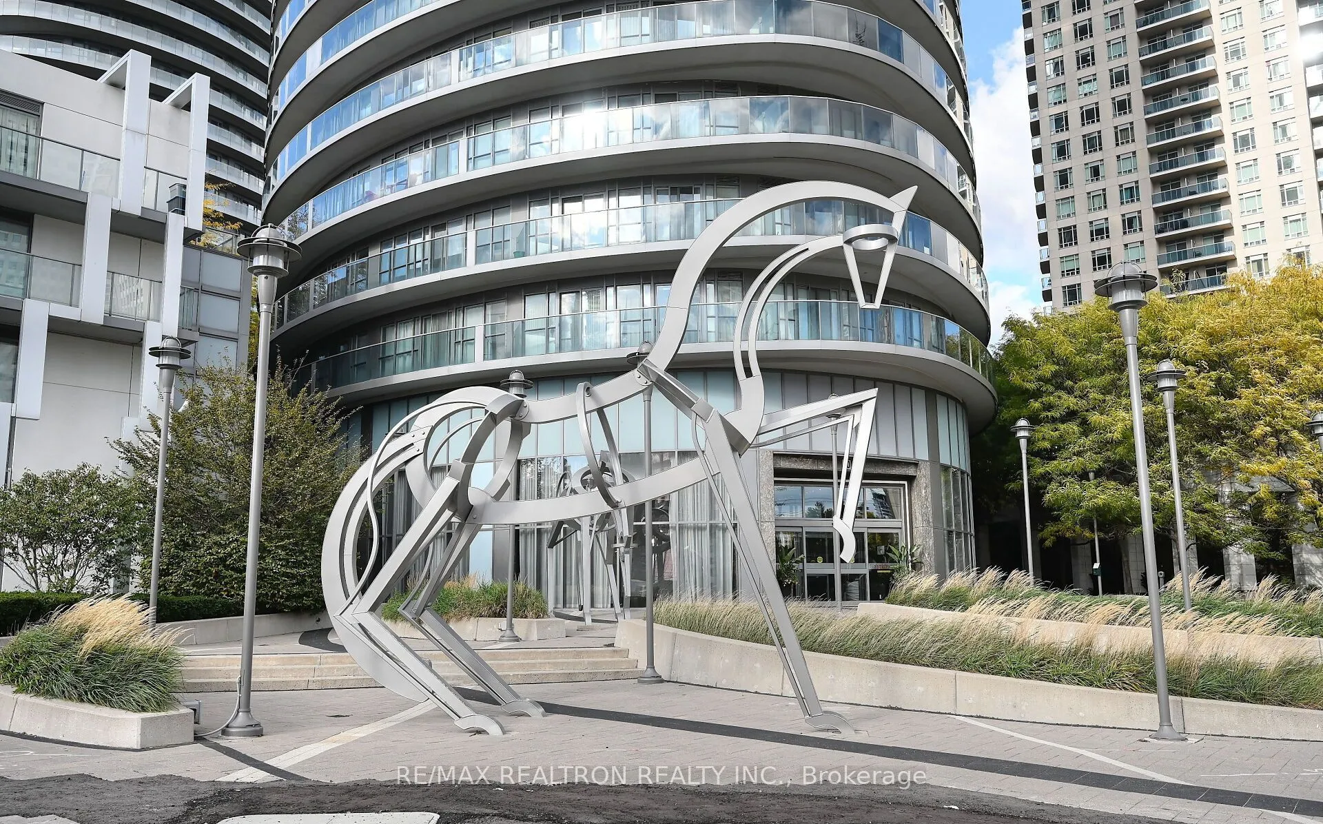 Property For Sale | W13208638