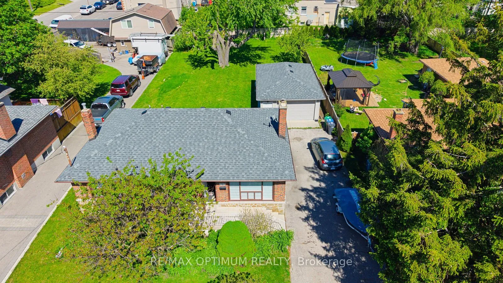 Detached Home For Sale | W13208692