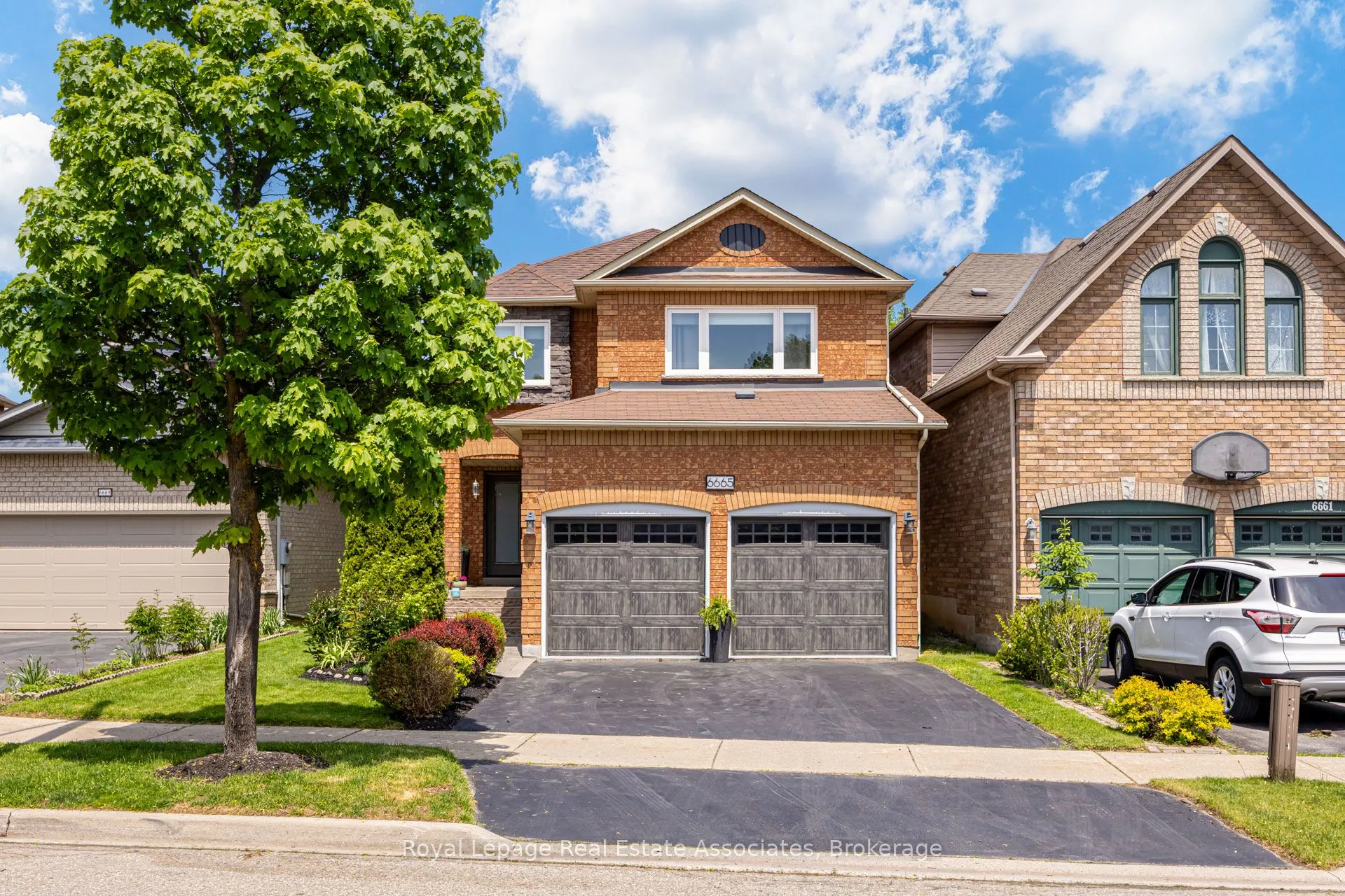 Detached Home For Sale | W13208992