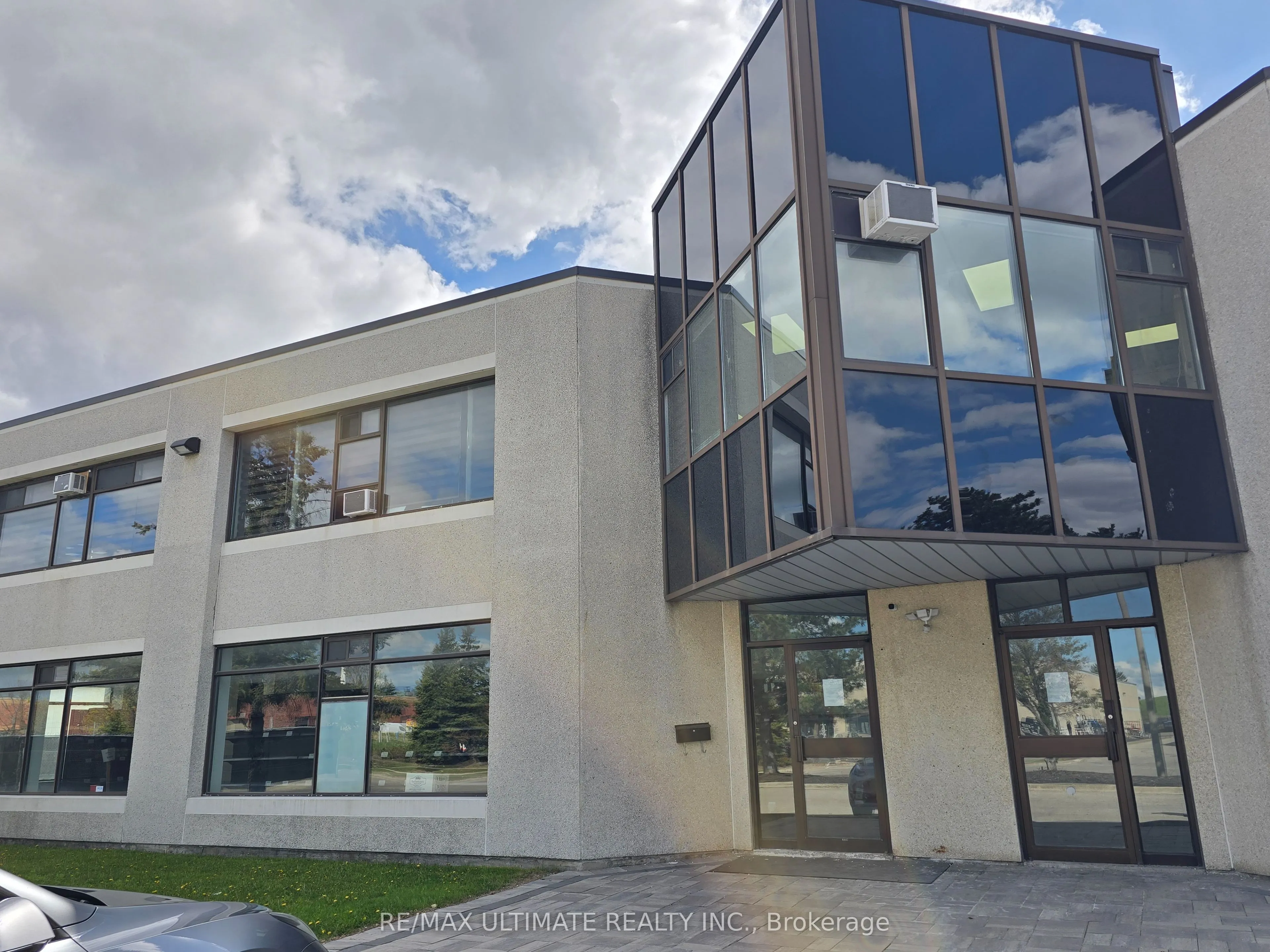 Industrial Property For Lease | W13211834