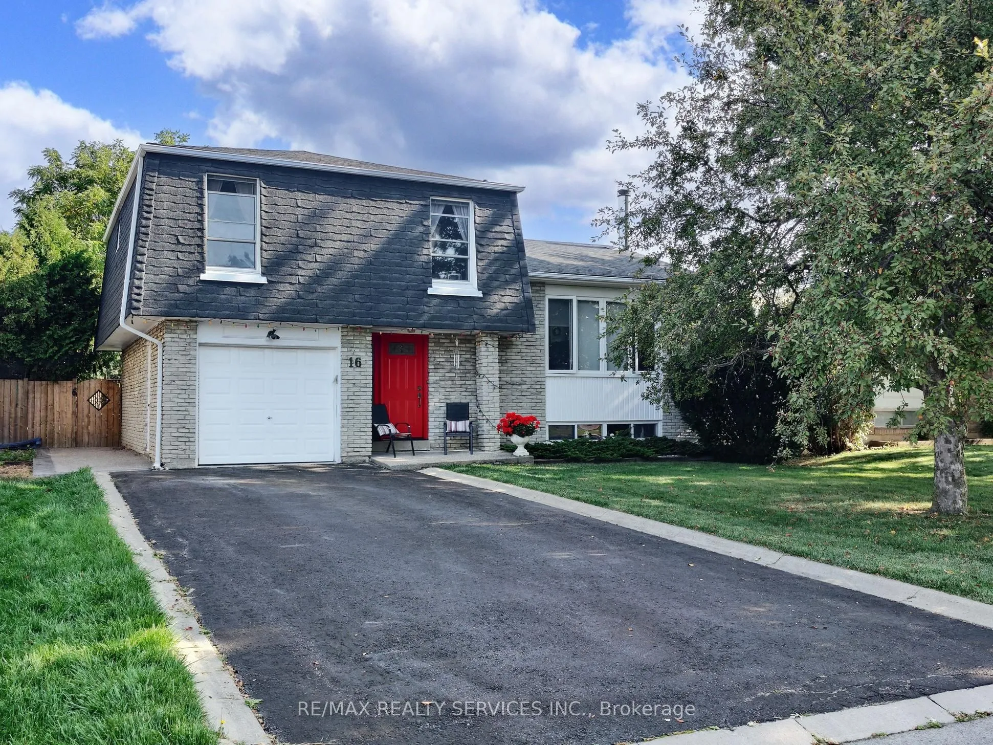 Detached Home For Sale | W13212346