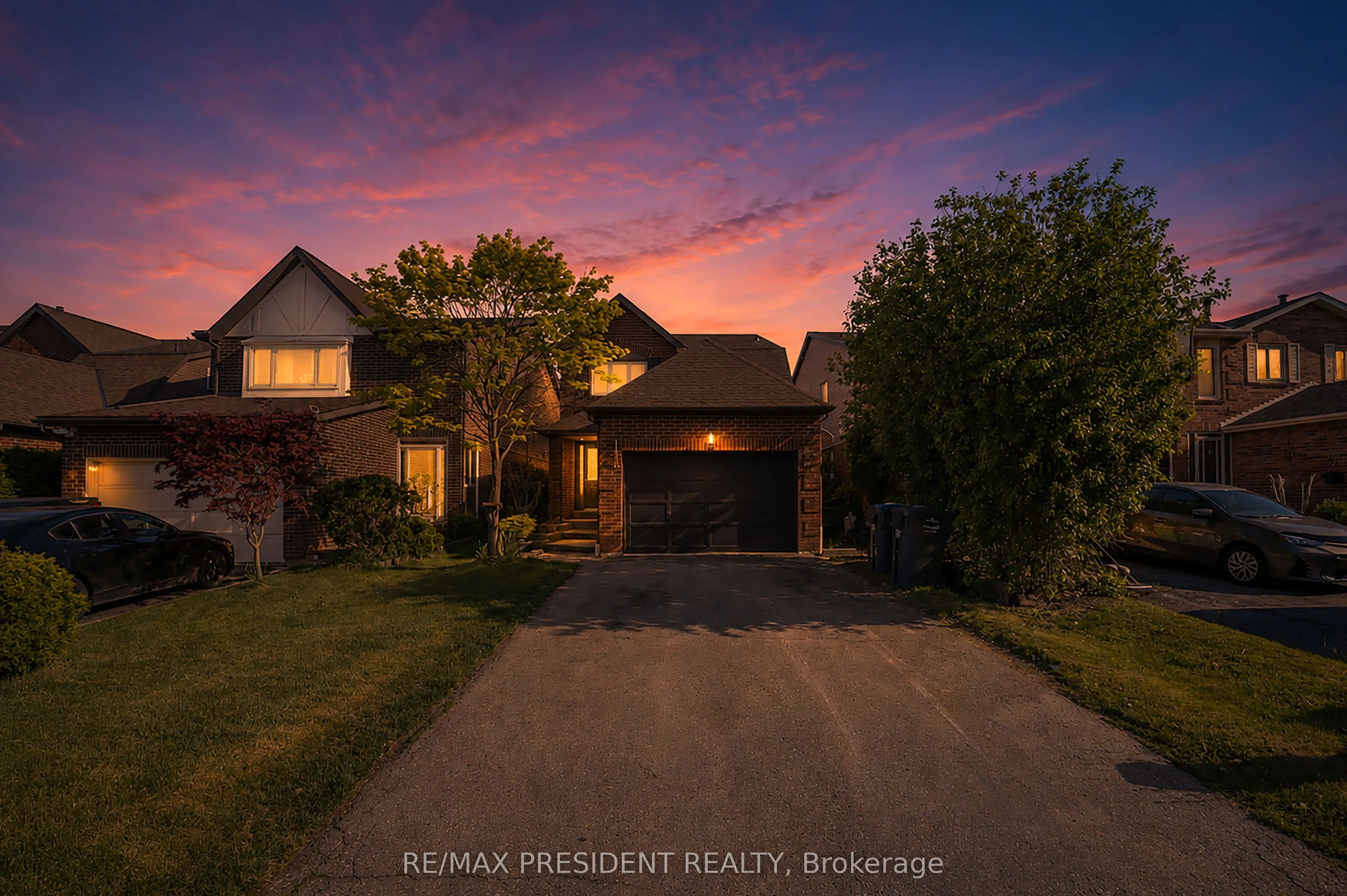Detached Home For Sale | W13213040