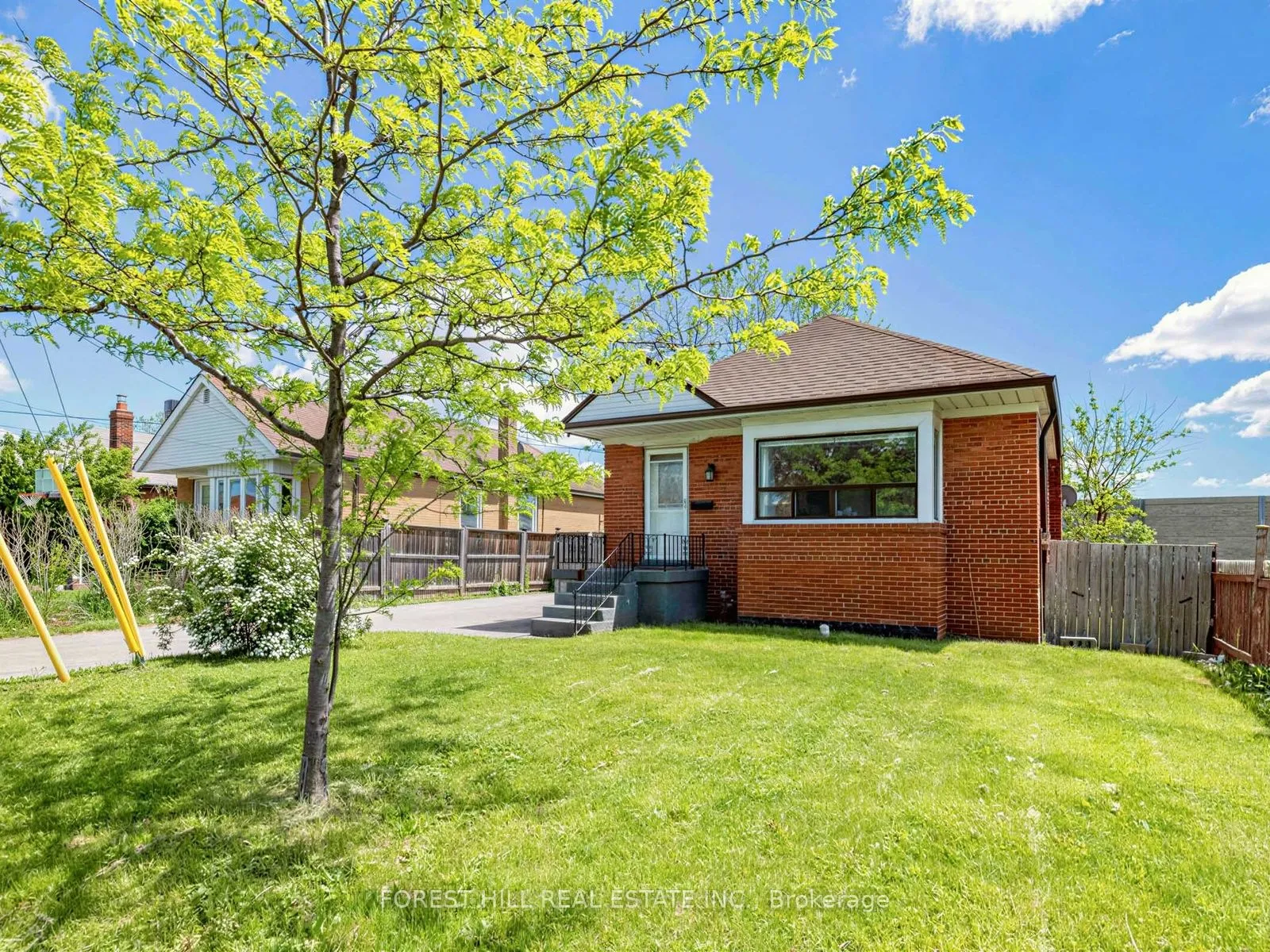 Detached Home For Sale | W13213354