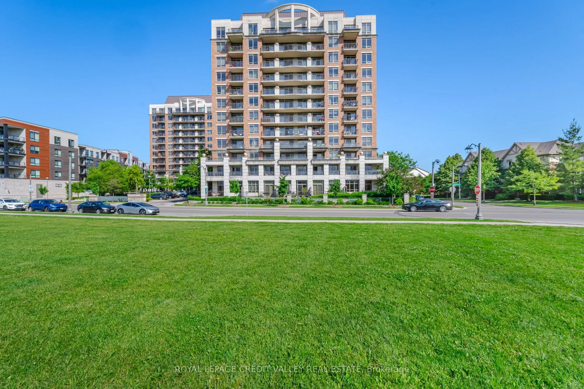 Property For Sale | W13213398