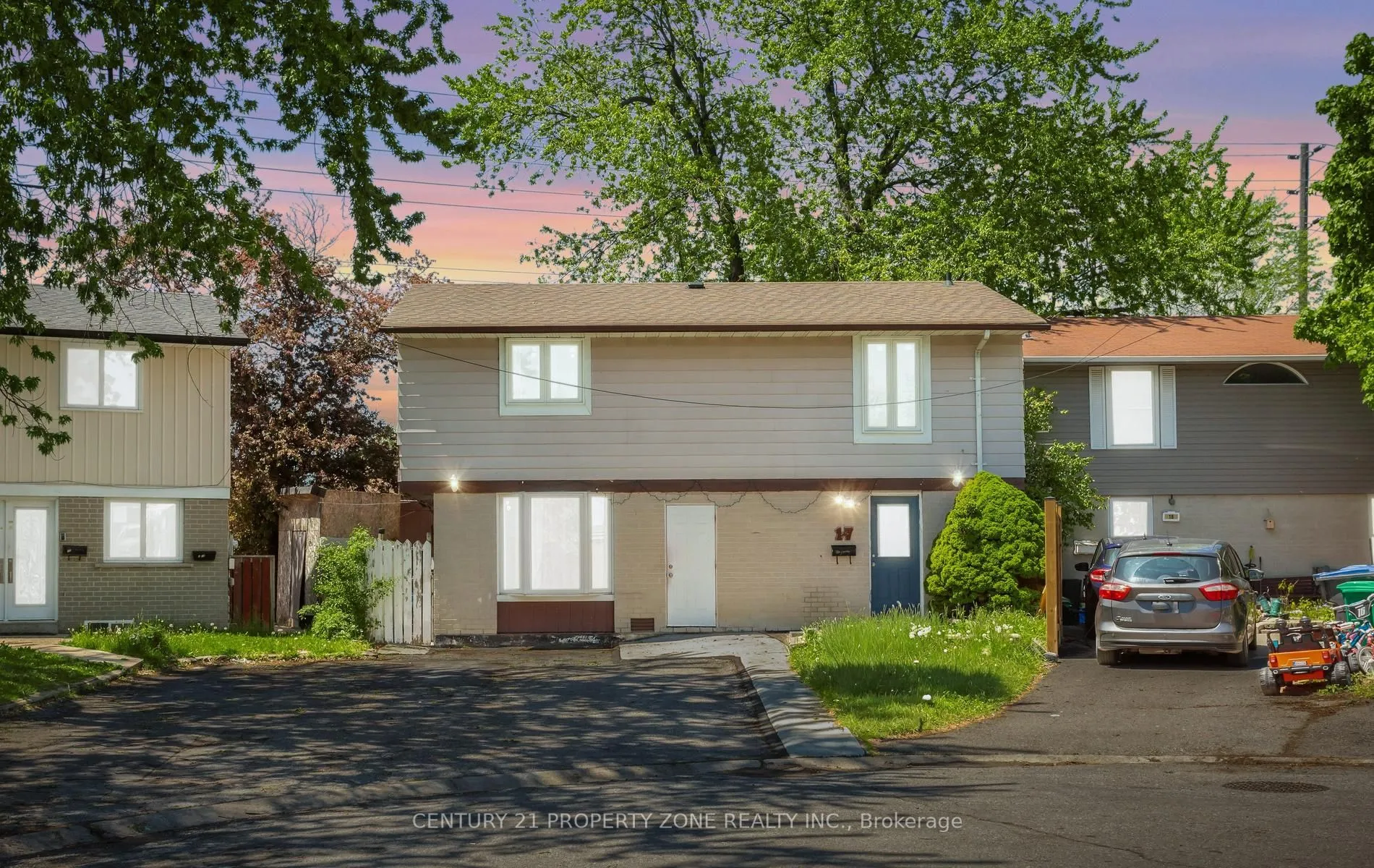 Detached Home For Sale | W13213624