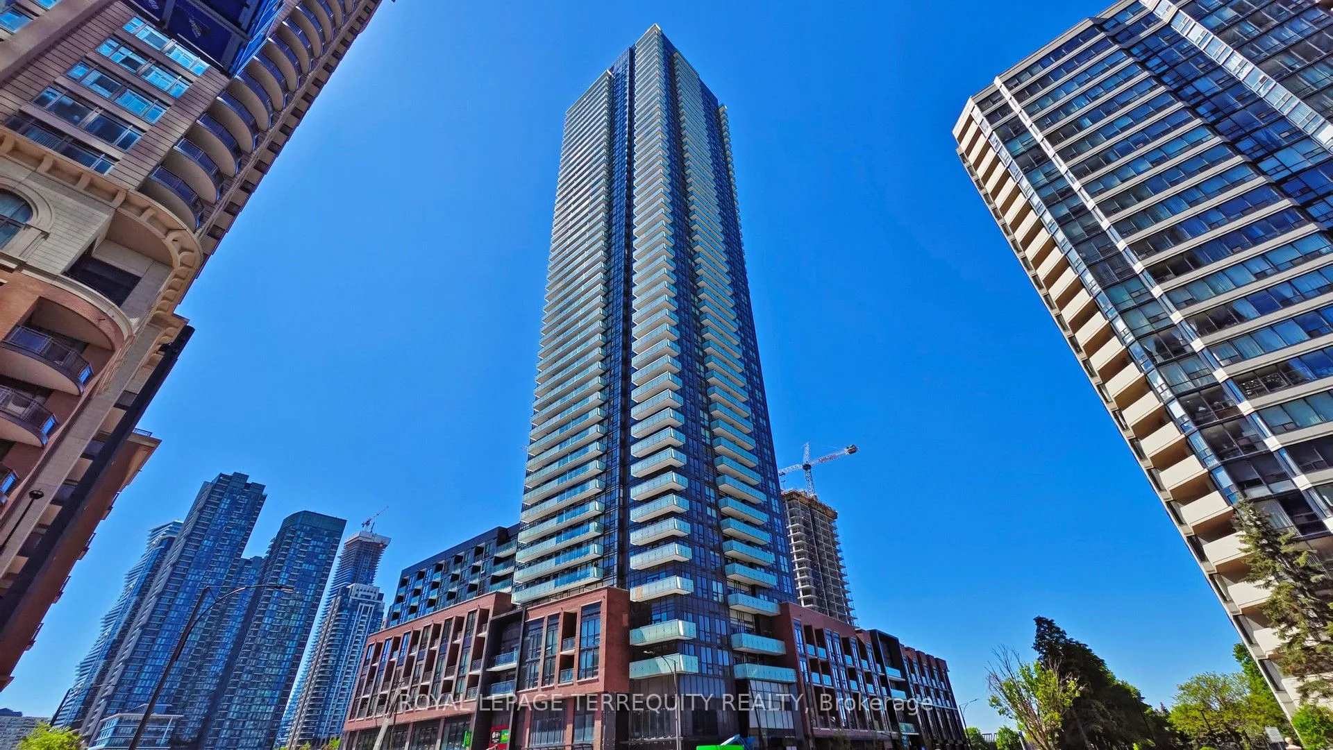 Property For Lease | W13213642