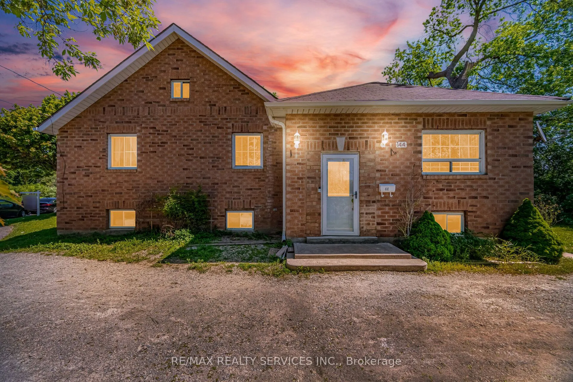 Detached Home For Sale | W13214118