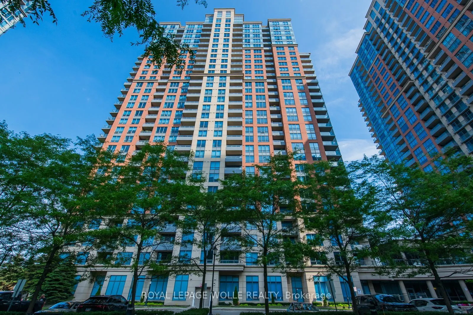 Property For Lease | W13214212