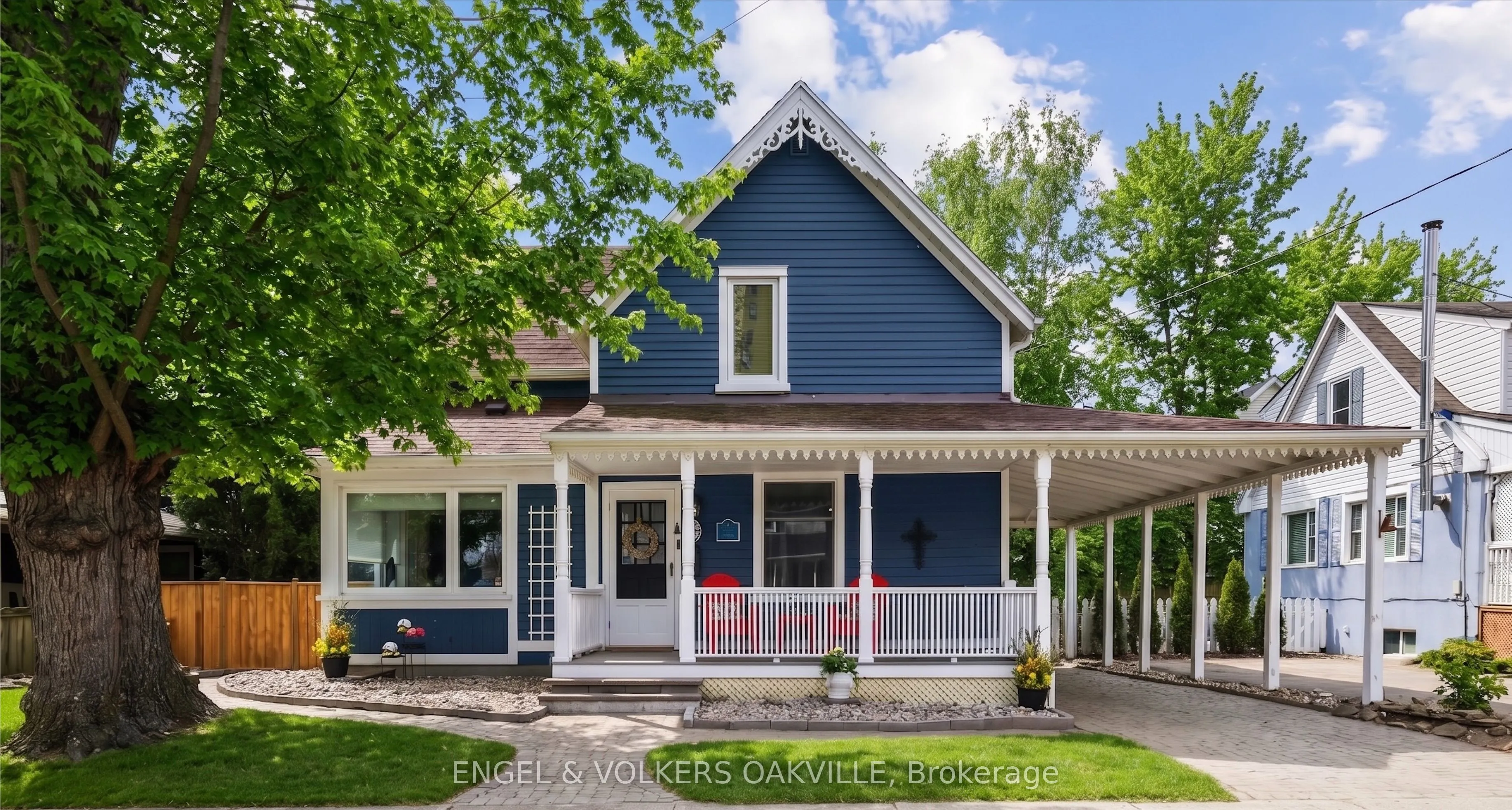 Detached Home For Sale | W13214290