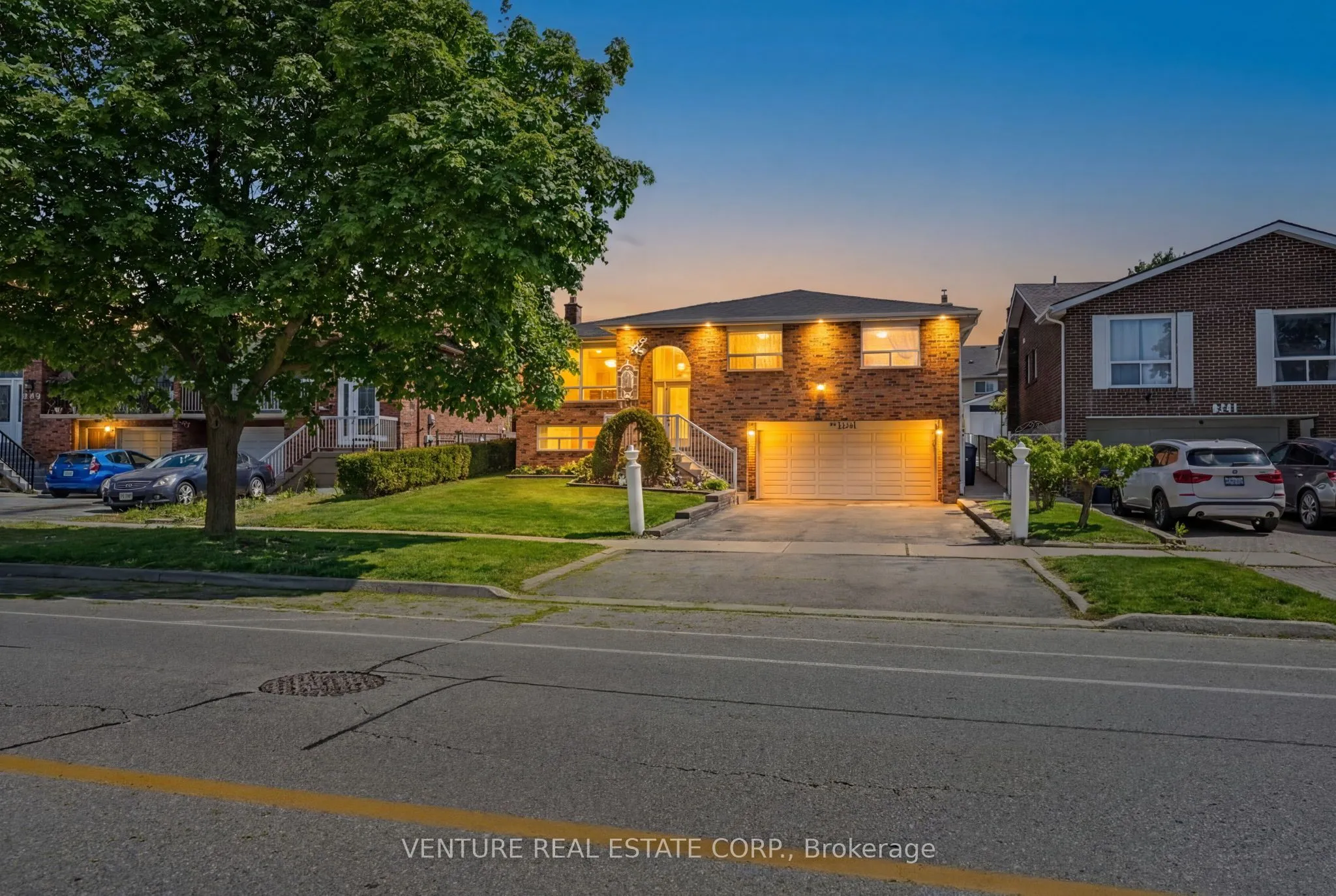Detached Home For Sale | W13214836