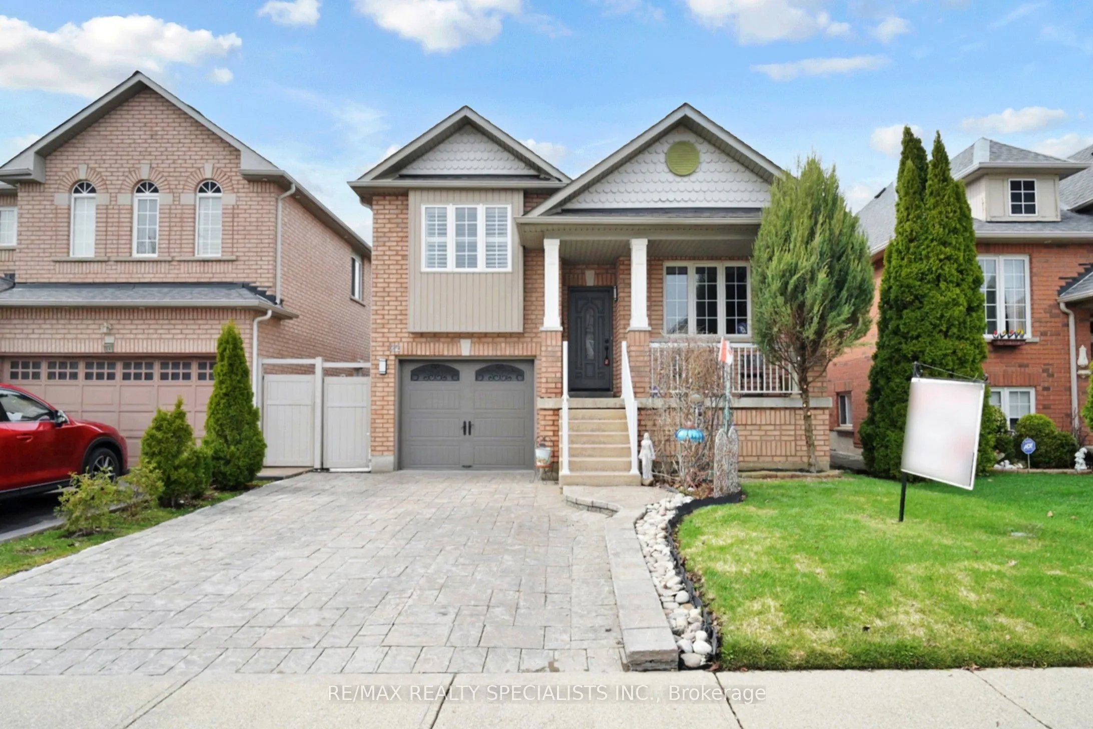 Detached Home For Sale | W13216300
