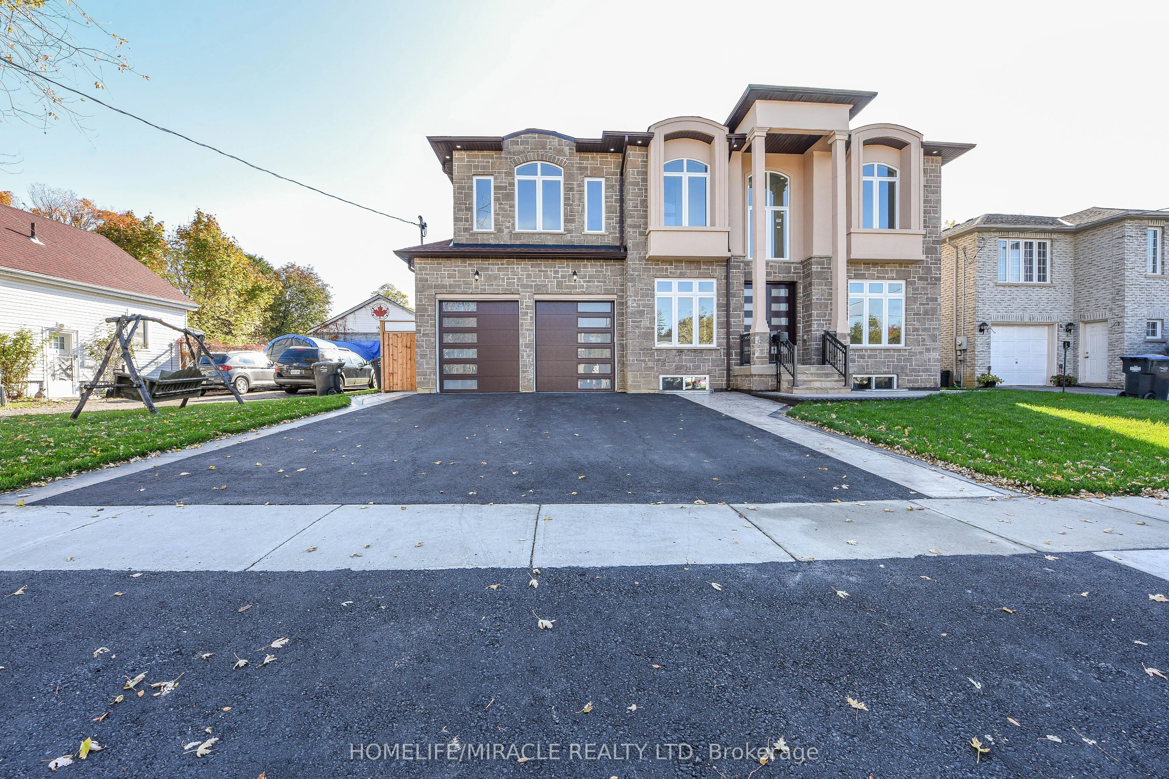 Duplex For Sale | W13216978