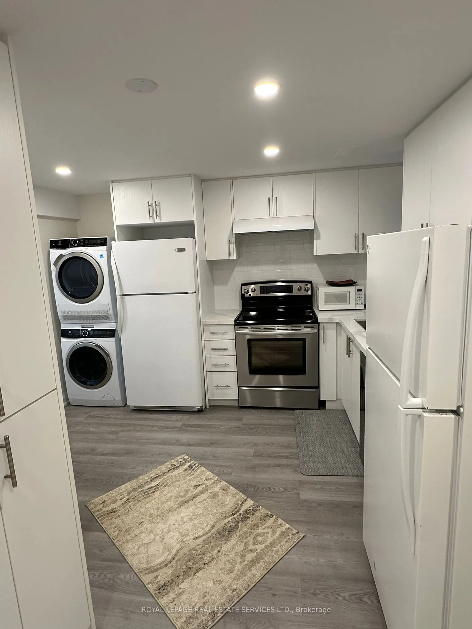 Detached Home For Lease | W13217138