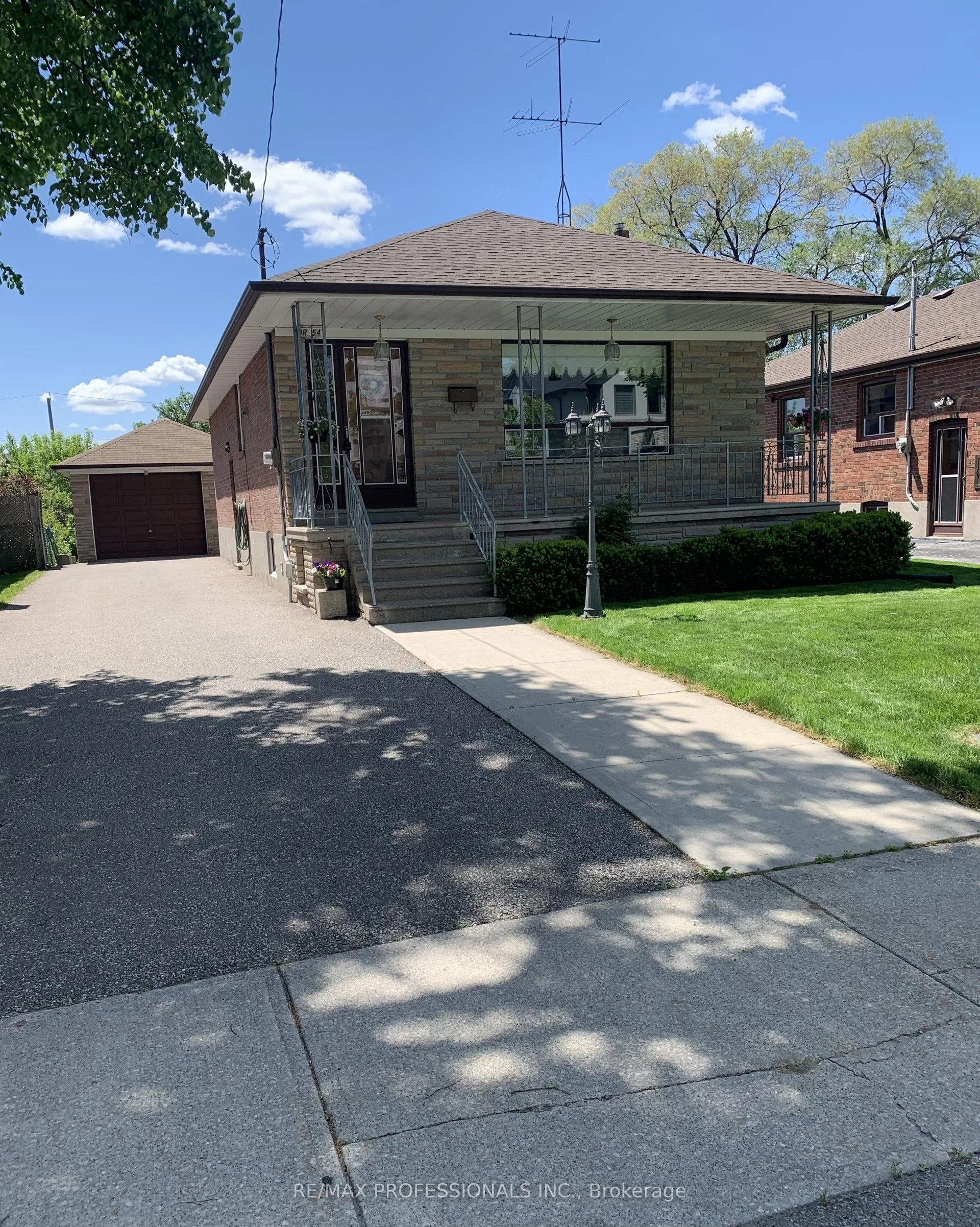 Detached Home For Sale | W13217732