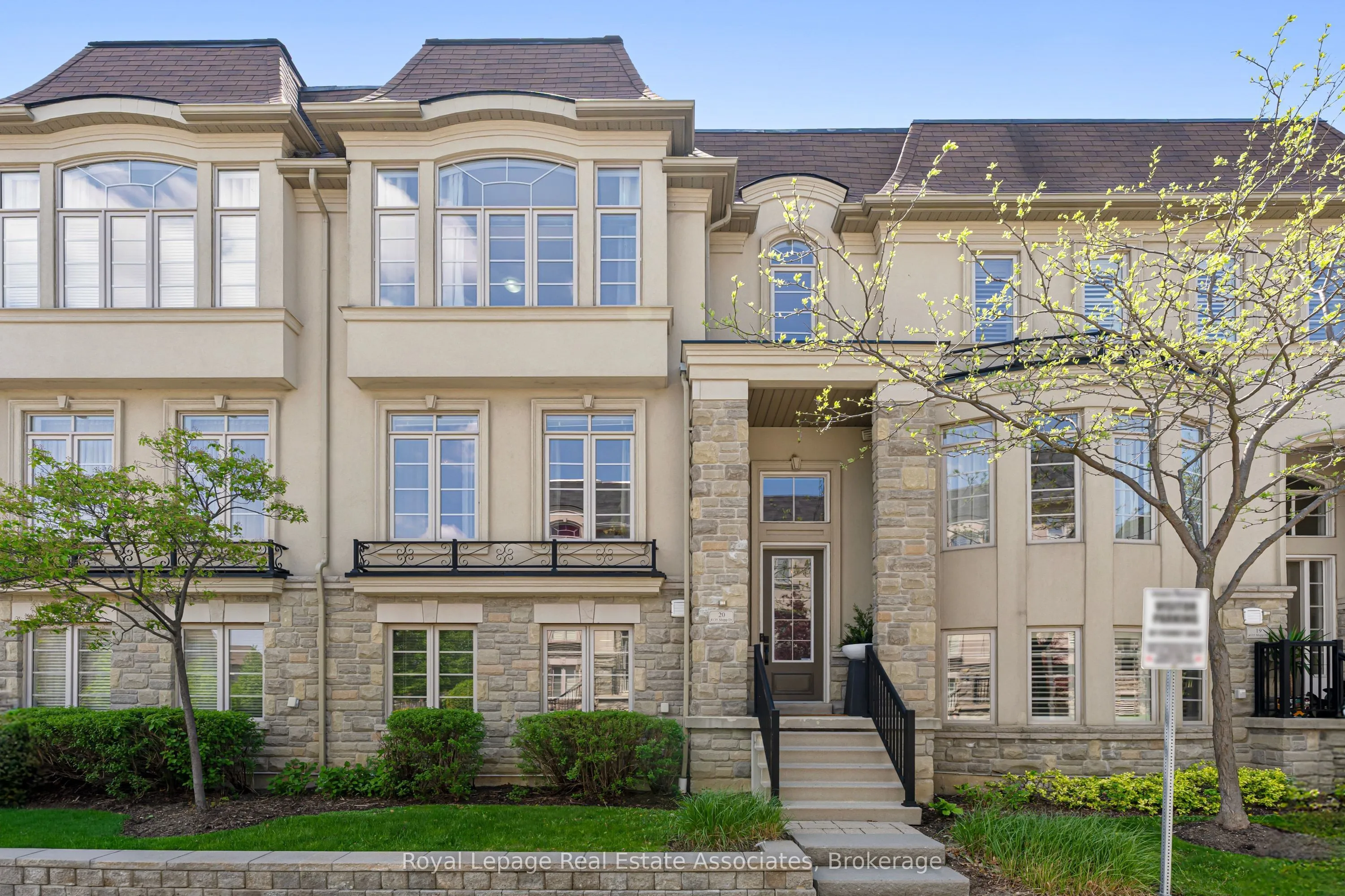 Property For Sale | W13218440